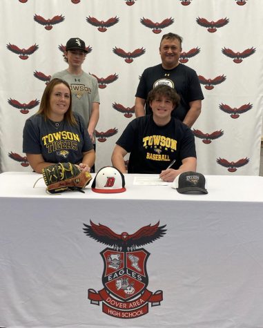 Joey Zito signs his National Letter of Intent to continue his academic and athletic career at Townson University.