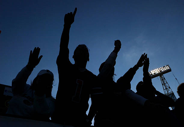 JACKSONVILLE, FL - OCTOBER 29: Fans cheer as the Georgia Bulldogs take on the Florida Gators at Alltel Stadium on October 29, 2005 in Jacksonville, Florida. Florida defeated Georgia 14-10.  (Photo by Doug Benc/Getty Images)
